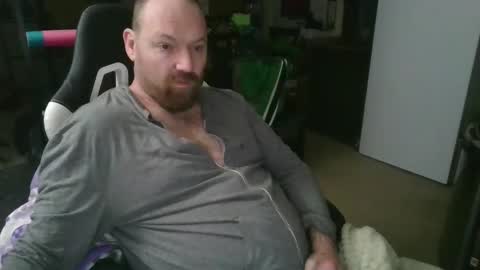 Snapshot of mackhere4u chatting on May 1, 2026, 9:36 am mackhere4u online show from May 1, 2026, 9:36 am