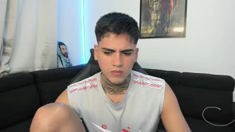 Snapshot of mad_maxxx1 chatting on January 19, 2025, 9:55 pm max online show from January 19, 2025, 9:55 pm