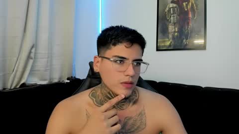 Snapshot of mad_maxxx1 chatting on January 24, 2025, 10:08 pm max online show from January 24, 2025, 10:08 pm