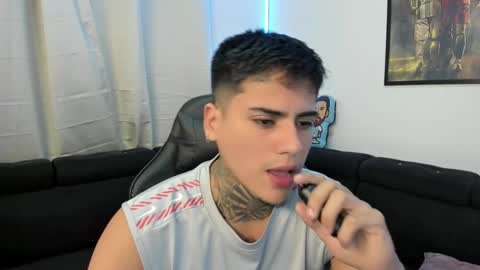 Snapshot of mad_maxxx1 chatting on February 6, 2025, 12:43 am max online show from February 6, 2025, 12:43 am