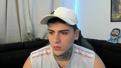 Snapshot of mad_maxxx1 chatting on February 13, 2025, 10:11 pm max online show from February 13, 2025, 10:11 pm