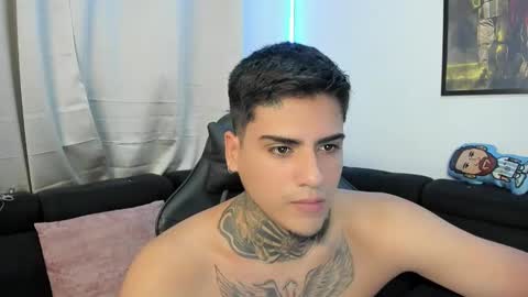 Snapshot of mad_maxxx1 chatting on February 28, 2025, 2:09 am max online show from February 28, 2025, 2:09 am