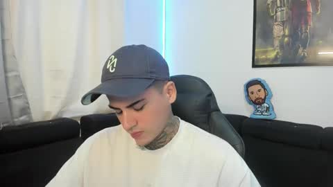 Snapshot of mad_maxxx1 chatting on March 12, 2025, 2:23 pm max online show from March 12, 2025, 2:23 pm