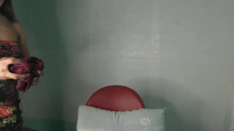 madalina1992 online show from February 4, 2025, 10:13 pm