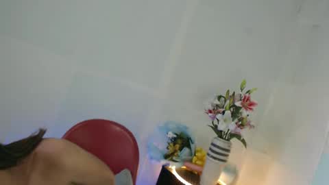 madalina1992 online show from February 18, 2025, 4:04 am