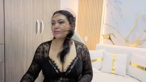 Snapshot of madam_hott chatting on September 16, 2025, 3:40 am Madam Hott  online show from September 16, 2025, 3:40 am