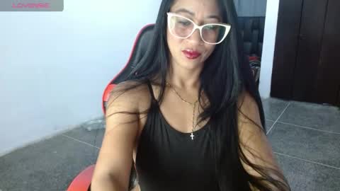 Snapshot of madam_klauss chatting on May 6, 2026, 7:02 am EMILY online show from May 6, 2026, 7:02 am