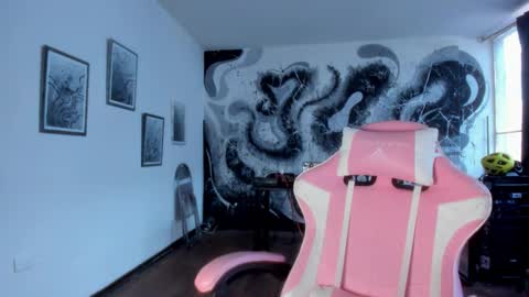 di online show from November 5, 2025, 8:09 pm