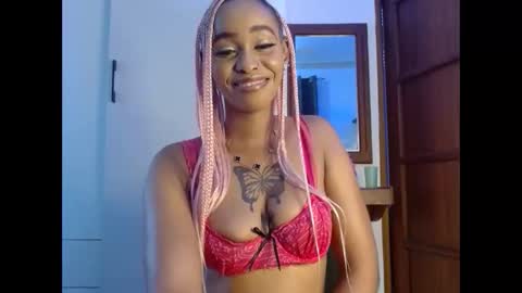 queency online show from May 7, 2026, 8:42 am
