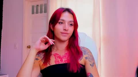 Snapshot of madame_lilith chatting on February 8, 2025, 5:39 pm  madame lilith  online show from February 8, 2025, 5:39 pm