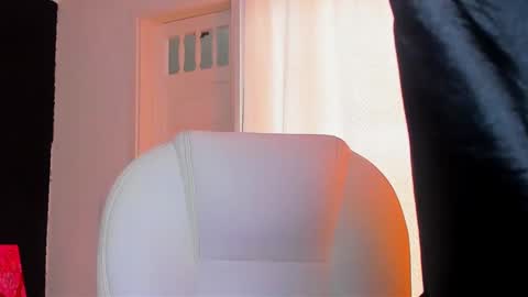 Snapshot of madame_lilith chatting on February 11, 2025, 5:29 pm  madame lilith  online show from February 11, 2025, 5:29 pm