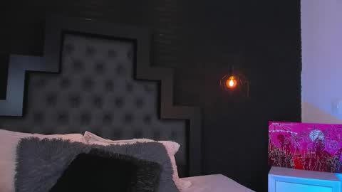 Snapshot of madame_lilith chatting on September 16, 2025, 1:34 pm  madame lilith  online show from September 16, 2025, 1:34 pm