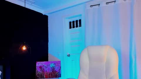 Snapshot of madame_lilith chatting on October 30, 2025, 11:11 am  madame lilith  online show from October 30, 2025, 11:11 am