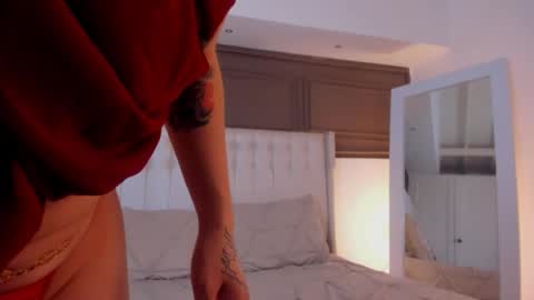 Snapshot of madame_lilith chatting on August 6, 2026, 11:12 am madame lilith online show from August 6, 2026, 11:12 am