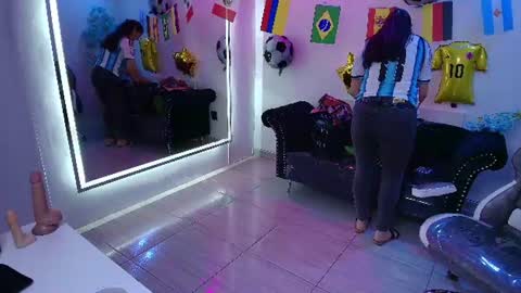 Snapshot of madame_scarllet chatting on July 19, 2026, 11:03 am Madame Scarllet online show from July 19, 2026, 11:03 am