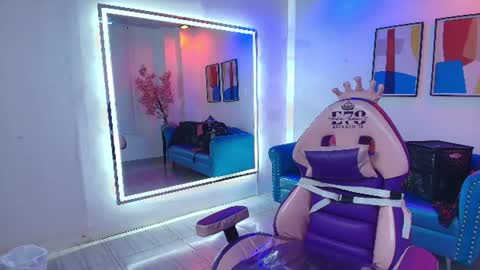 Snapshot of madame_scarllet chatting on August 6, 2026, 11:34 am Madame Scarllet online show from August 6, 2026, 11:34 am