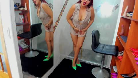 Madame Carla  online show from February 23, 2025, 2:35 pm