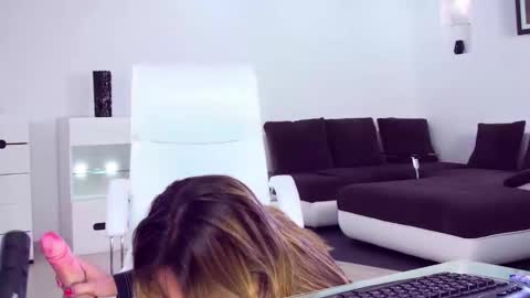 MadameXXX777 online show from December 21, 2025, 4:41 am