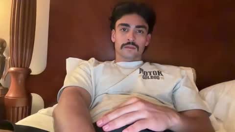 maddaewg101 online show from March 22, 2026, 5:22 am