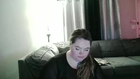 maddeemori207 online show from July 12, 2026, 8:38 am