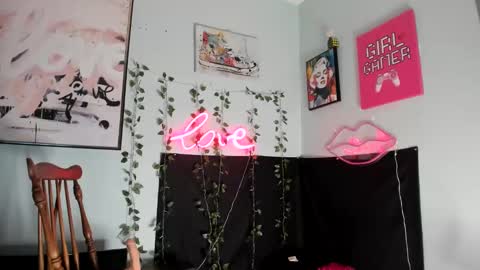 Maddi Avalon online show from January 14, 2025, 11:31 am