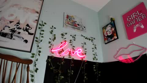 Maddi Avalon online show from March 6, 2025, 3:46 am