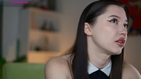 Maddi online show from April 30, 2026, 2:07 am