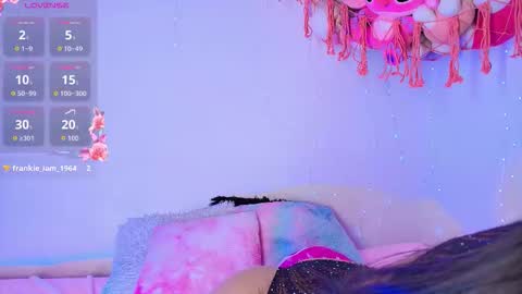 maddie 09 online show from October 8, 2025, 11:30 am