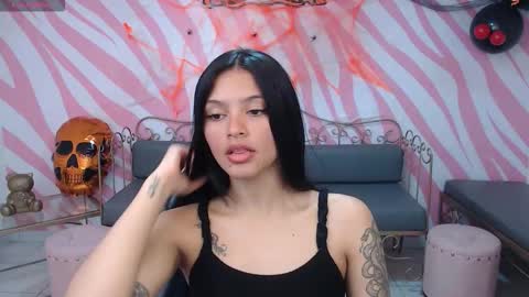 Snapshot of maddie__cute chatting on October 25, 2025, 8:14 pm Maddie Cute online show from October 25, 2025, 8:14 pm