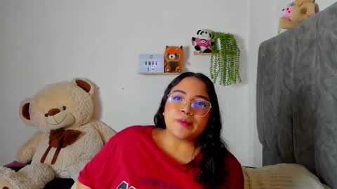 Snapshot of maddie_and_chelsea_ chatting on January 12, 2026, 5:40 pm Maddie and Chelsea online show from January 12, 2026, 5:40 pm