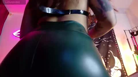 Snapshot of maddilust chatting on February 25, 2026, 3:32 pm Miss Lust online show from February 25, 2026, 3:32 pm