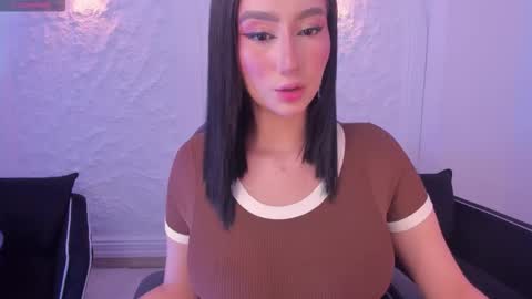 Maddison online show from December 22, 2025, 4:42 am