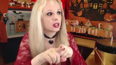 MaddisonRae online show from August 10, 2026, 12:58 am