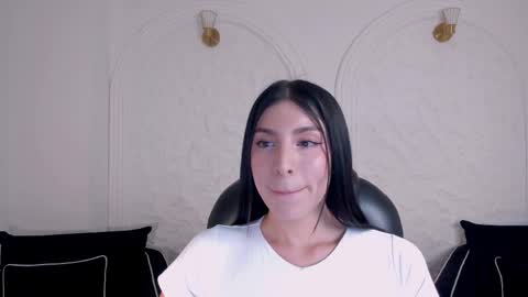 Maddison online show from May 27, 2026, 1:57 am