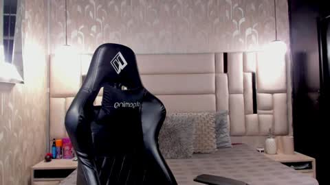 Snapshot of maddox_santana chatting on December 11, 2024, 12:02 am Maddox Santana online show from December 11, 2024, 12:02 am