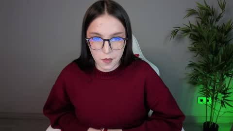 maddy_berry online show from March 27, 2026, 12:16 pm