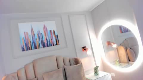 Snapshot of maddy_brooks chatting on October 1, 2025, 6:47 pm Maddy  online show from October 1, 2025, 6:47 pm