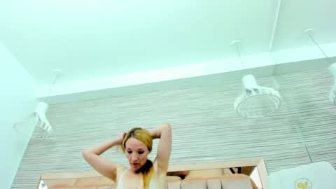 Snapshot of maddy_cartter chatting on October 4, 2025, 11:30 am maddy cartter online show from October 4, 2025, 11:30 am