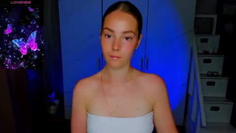 Snapshot of maddy_gate chatting on July 1, 2026, 9:22 am maddy_gate online show from July 1, 2026, 9:22 am