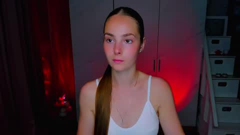 Snapshot of maddy_gate chatting on August 5, 2026, 4:43 pm maddy_gate online show from August 5, 2026, 4:43 pm