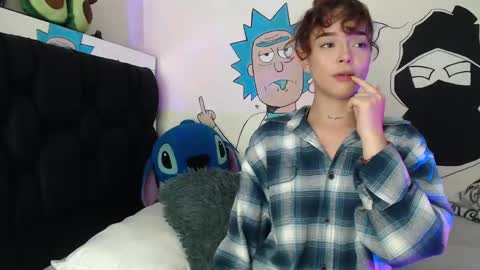 Snapshot of maddy_perezz_ chatting on September 17, 2025, 12:12 am maddy_perezz_ online show from September 17, 2025, 12:12 am