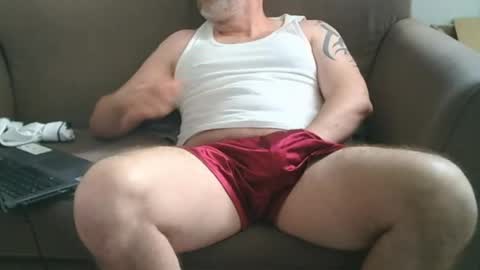 Snapshot of made4pleasure chatting on April 29, 2026, 2:21 pm made4pleasure online show from April 29, 2026, 2:21 pm