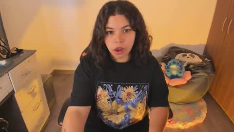 Snapshot of madelaine_taylor chatting on October 5, 2025, 4:05 pm madelaine_taylor online show from October 5, 2025, 4:05 pm