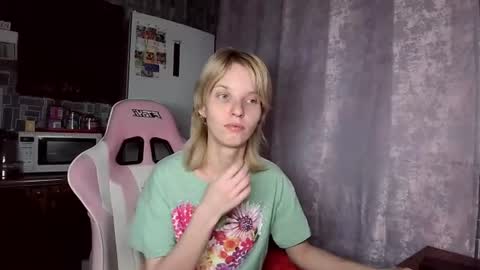 Snapshot of madelaines chatting on June 25, 2026, 3:05 pm madelaines online show from June 25, 2026, 3:05 pm