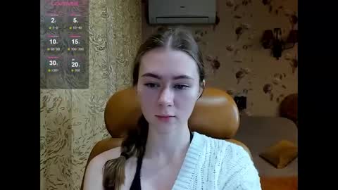 Snapshot of madeleinequincy chatting on October 10, 2025, 4:11 am madeleinequincy online show from October 10, 2025, 4:11 am