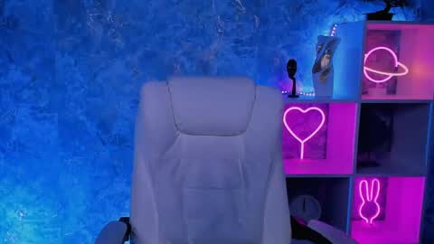 Madeline online show from March 20, 2026, 8:52 am