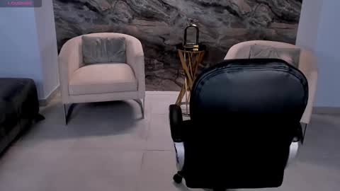 Snapshot of madelinefox_ chatting on February 24, 2026, 8:34 am Madeline online show from February 24, 2026, 8:34 am