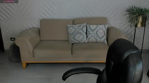 Snapshot of madelinefox_ chatting on March 2, 2026, 9:16 am Madeline online show from March 2, 2026, 9:16 am