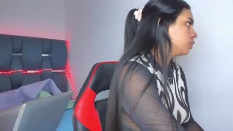 Snapshot of madelinesquit chatting on August 8, 2026, 7:16 pm madelinesquit online show from August 8, 2026, 7:16 pm
