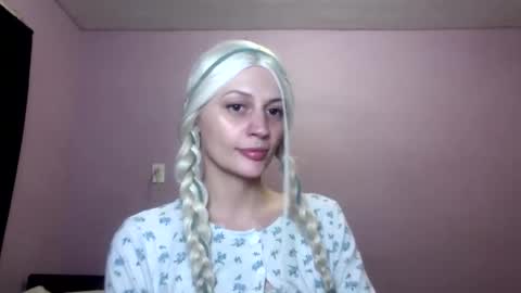 madeline online show from September 14, 2025, 3:38 am